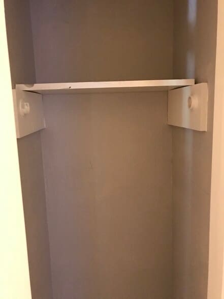 Building Photo - 706 Garden Walk Dr