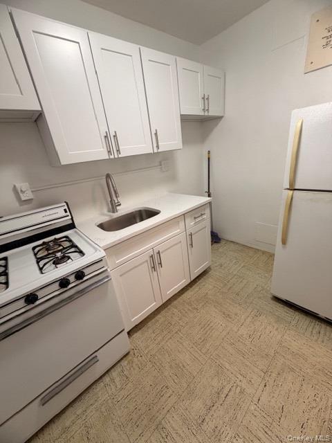 Building Photo - 98-20 62nd Dr