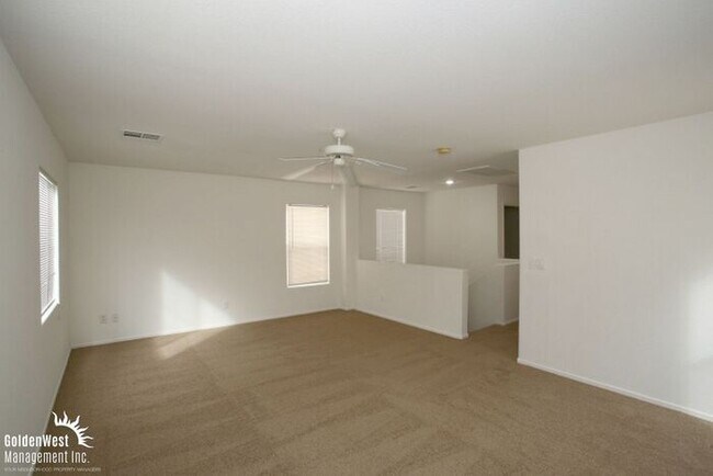 Building Photo - Beautiful 3Bdm 2.5Ba Home near Centennial ...