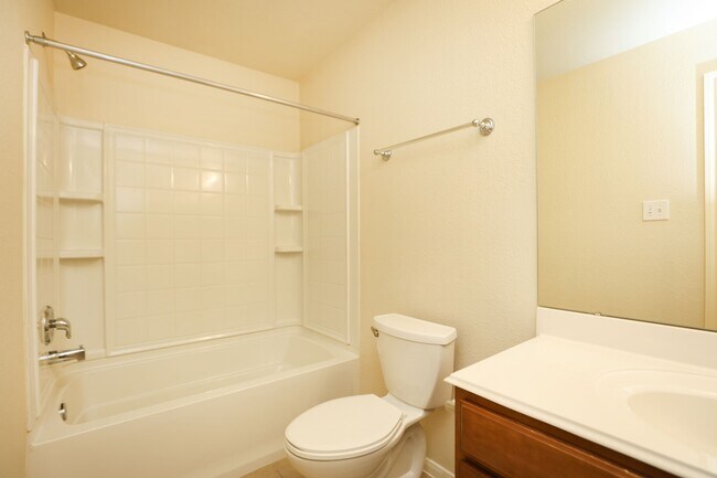 Building Photo - 1620 Grable Cove Ln