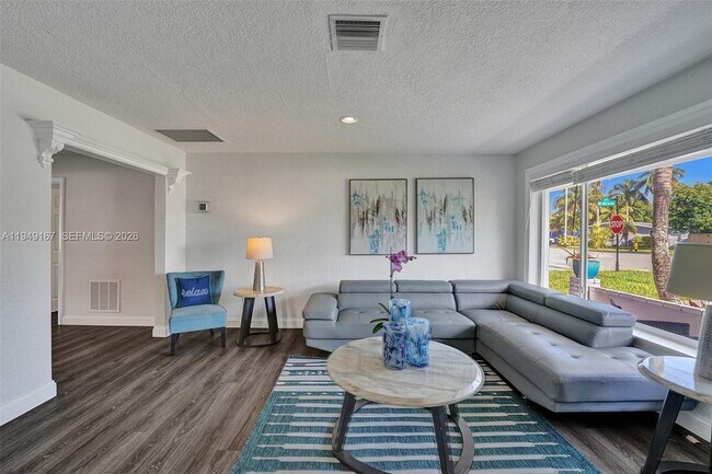 Building Photo - 3730 SW 47th Ct