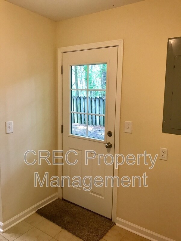 Building Photo - 205 Weber Rd