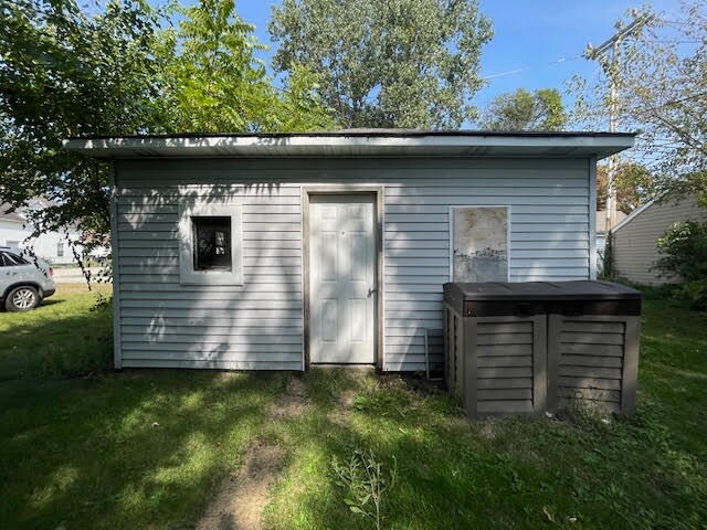 Building Photo - 144 W Broadway St