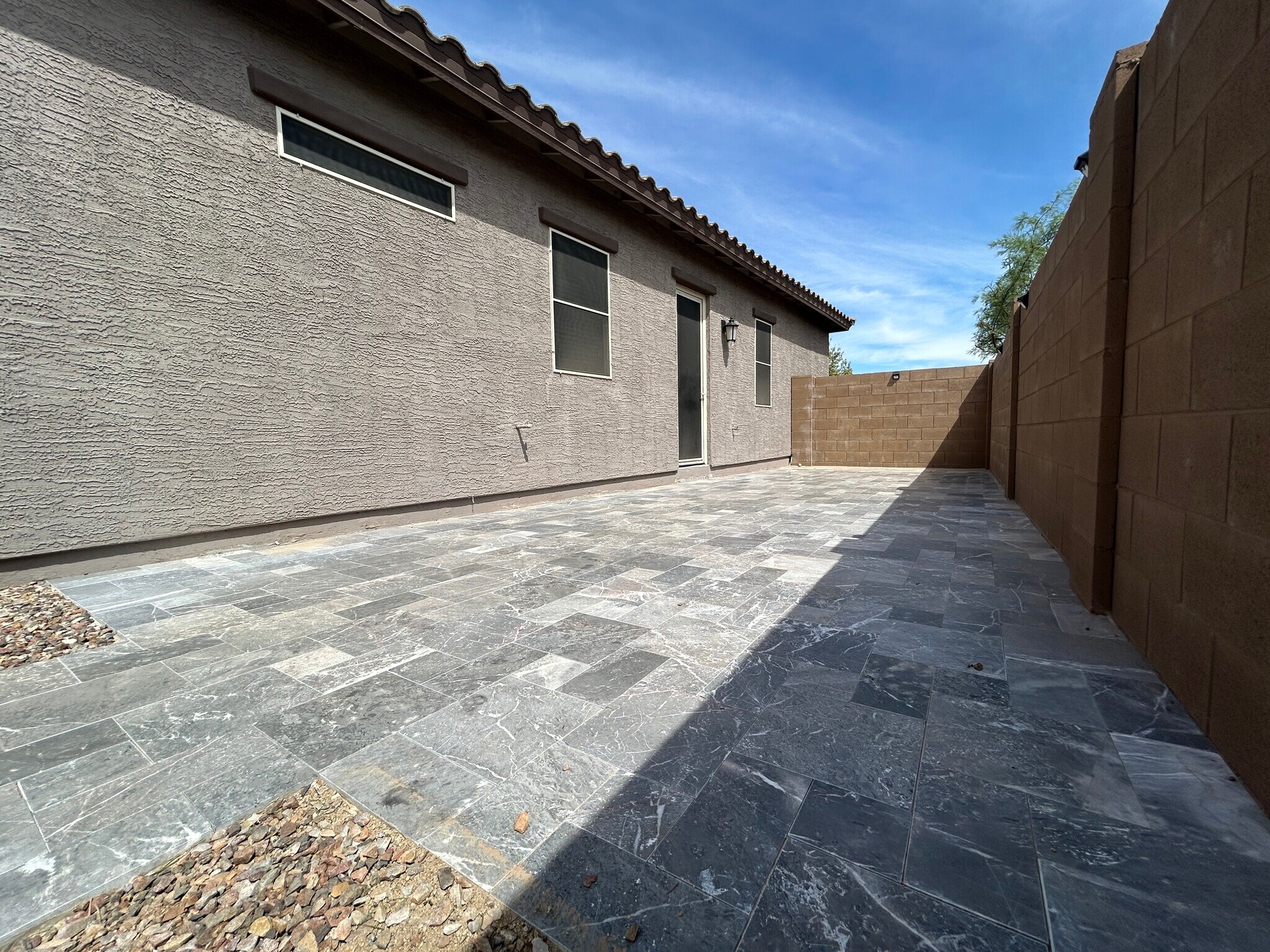 Building Photo - 12391 W Via Caballo Blanco