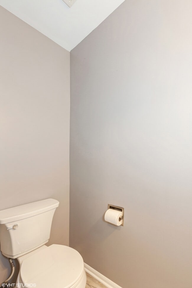 Building Photo - 724 Wildflower Cir