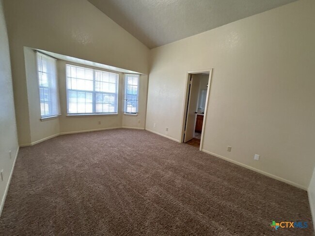 Building Photo - 3319 Westrim Dr