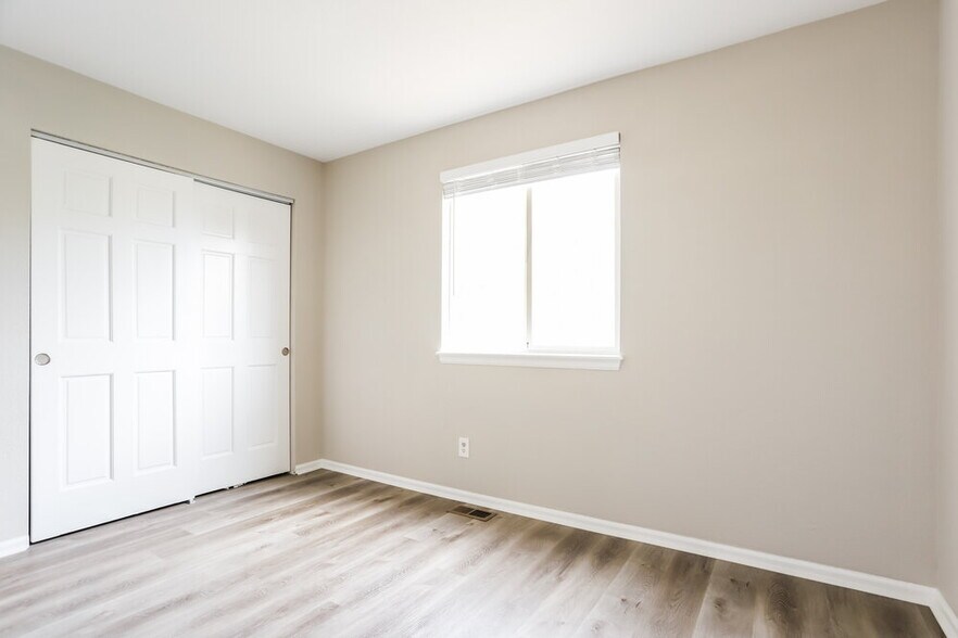 Building Photo - 17028 Foxton Dr