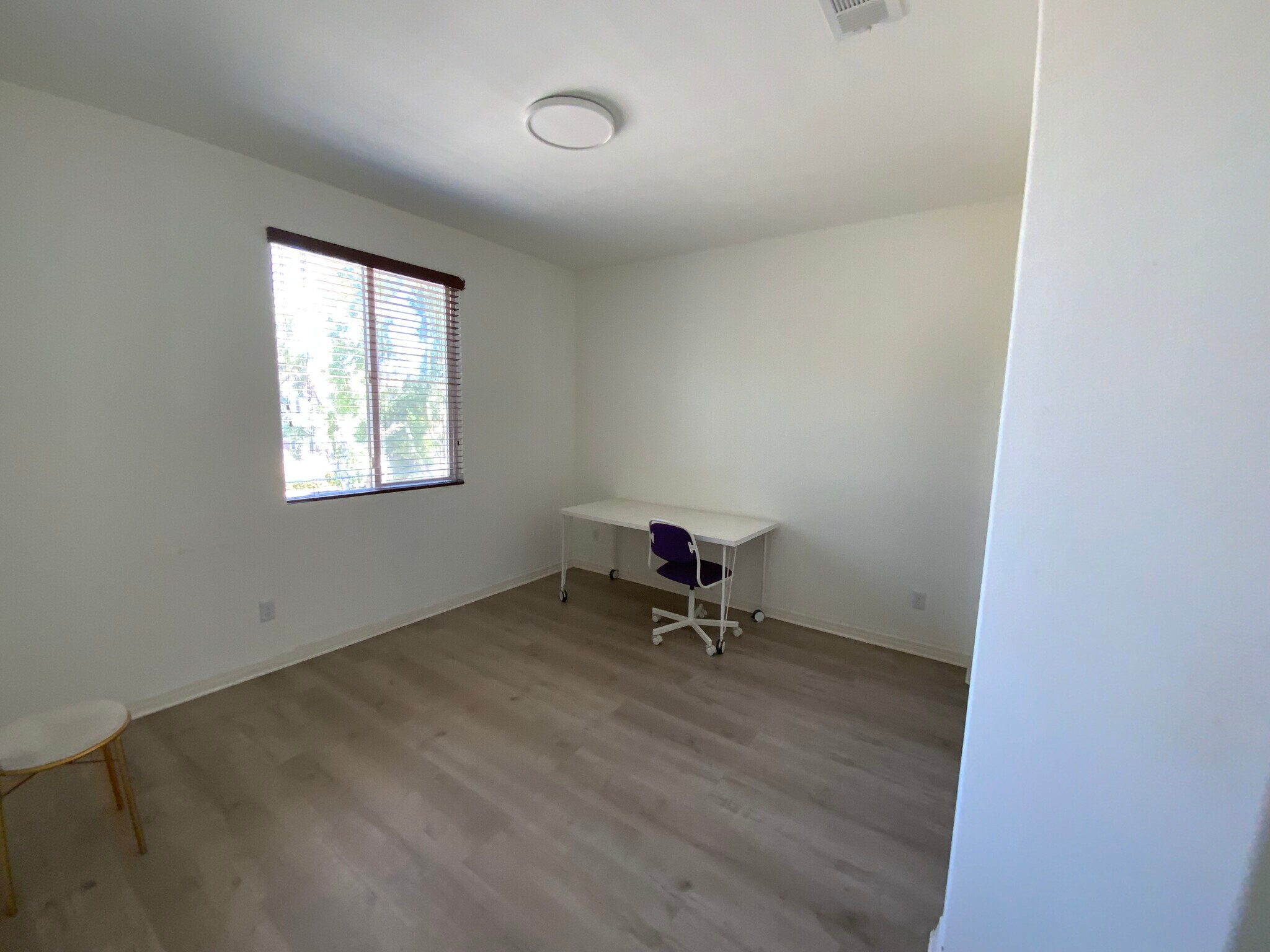 Building Photo - 14447 Haverford Ave