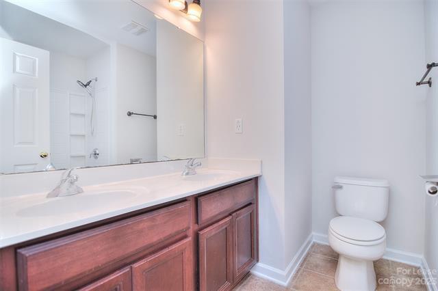 Building Photo - 3033 Des Prez Avenue