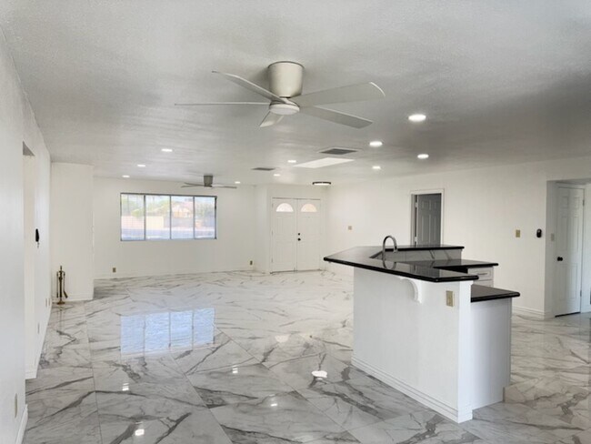 Building Photo - Dobson Ranch 4 bedroom rental