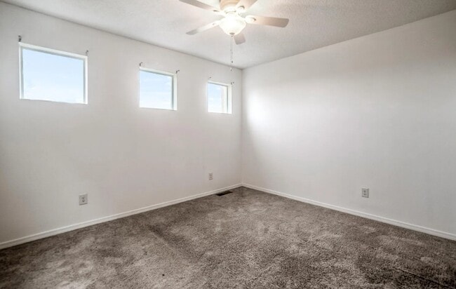 Building Photo - 37 Canyon Cliff Dr
