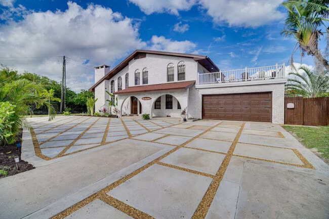 Building Photo - 9 Francis St