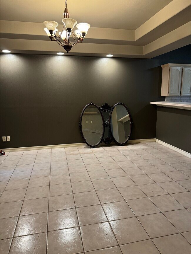 Building Photo - 9903 Crystal Ct