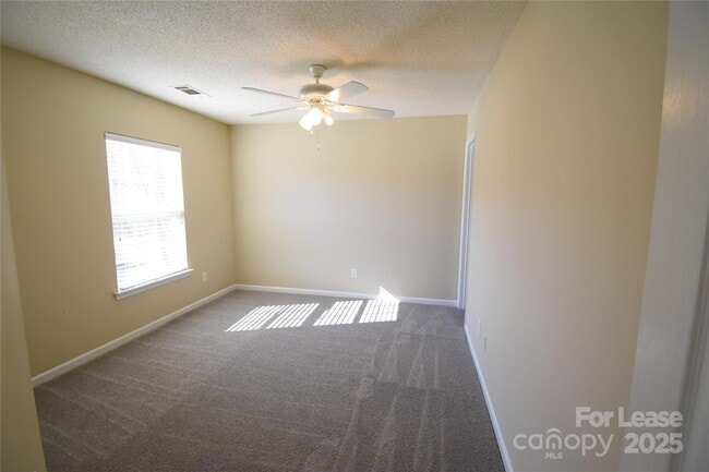 Building Photo - 7704 Aragorn Ln