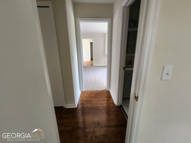 Building Photo - 1136 Bunker Hill Rd