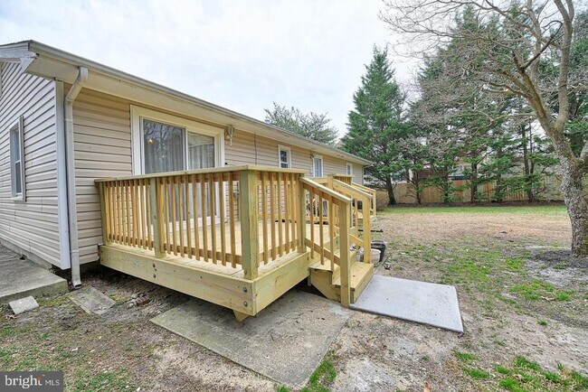 Building Photo - 9401 Surratts Manor Dr