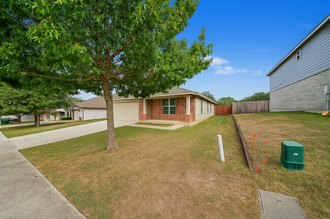 Building Photo - Charming Single-Story in Cibolo - Realtor Commission: $500