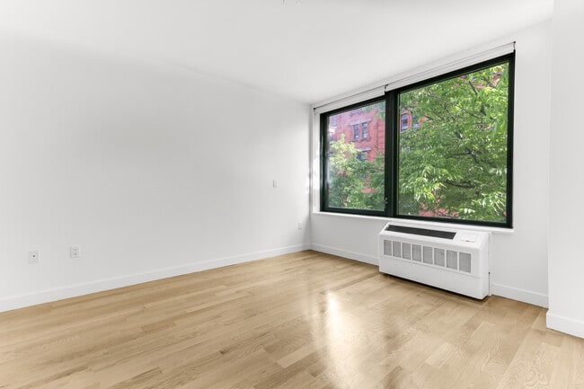 Interior Photo - The Bergen