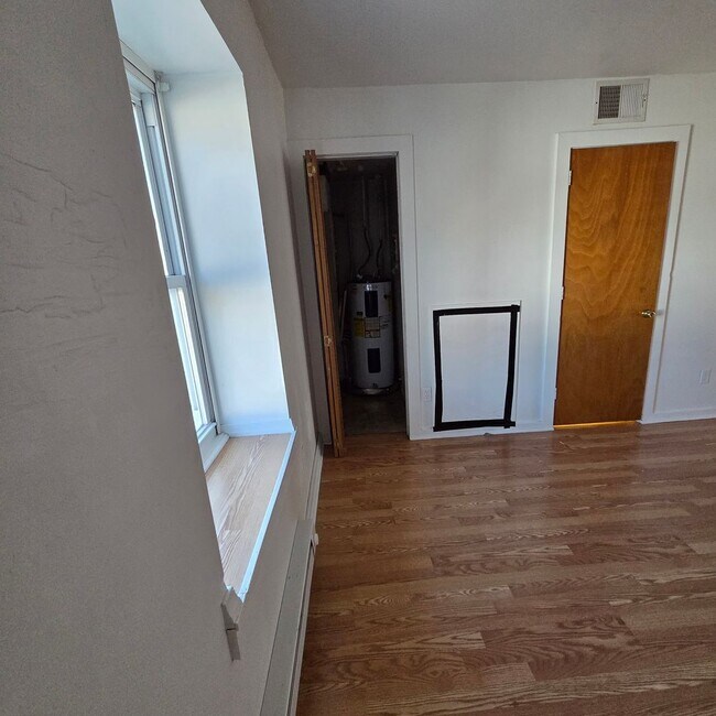 Building Photo - Welcome to the heart of downtown Historic ...