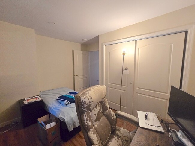 Building Photo - Gated community, 2nd fl condominium with 3...