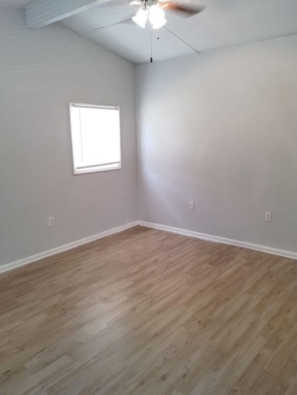Building Photo - 893 Westgate Dr