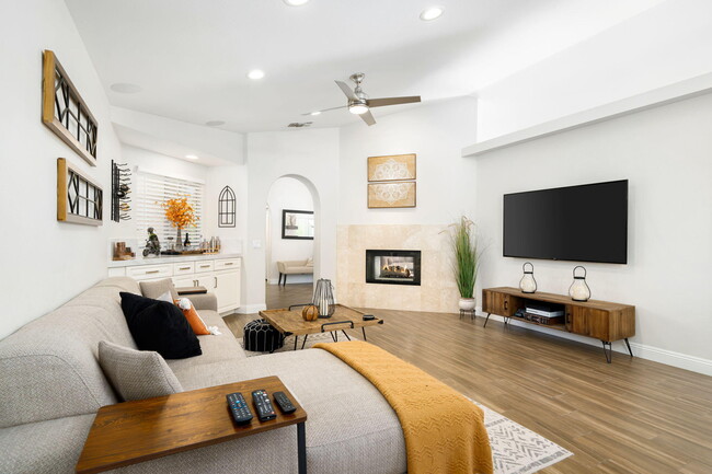 Building Photo - 76941 Coventry Cir