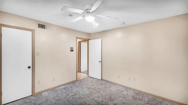 Building Photo - 10919 Paulwood Dr
