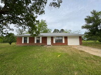 Building Photo - Available now FOR RENT in Pansey, AL!!