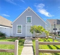 Building Photo - 14515 Woodland Dr