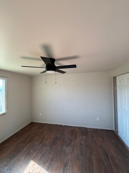 Master bedroom - 7261 W Camelback Rd