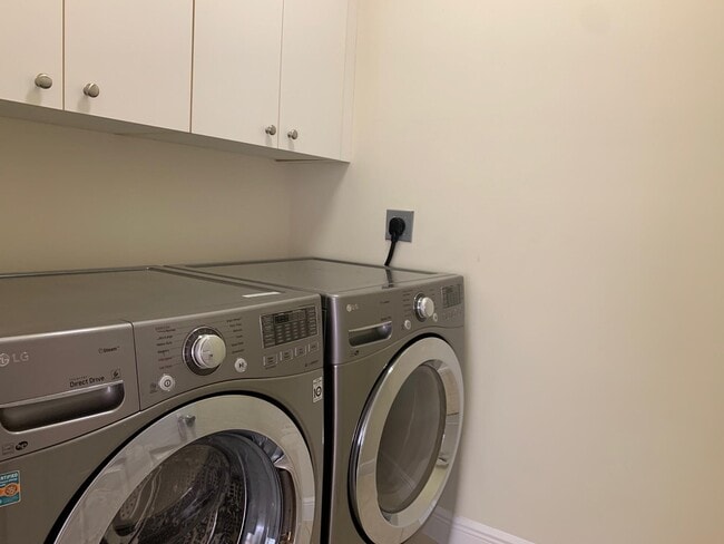 Building Photo - 141 Morning Dew Cir