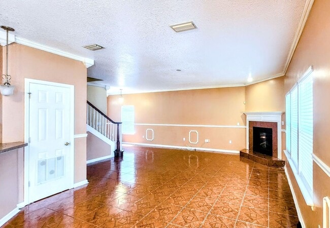 Building Photo - Spacious 4BR w/ Fenced Yard + Covered Lanai + 2 Car Garage  in Orange Park!