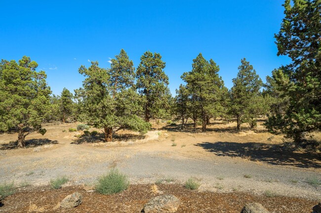 Building Photo - 64144 Pioneer Loop