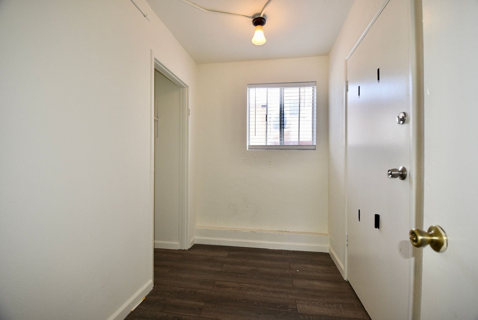 Building Photo - 314 W Mission St