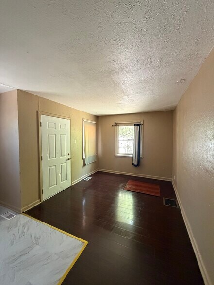 Building Photo - 1635 Verbena St
