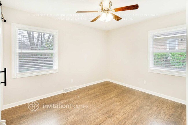 Building Photo - 4240 Winedale Ln