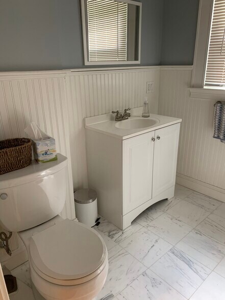 Building Photo - 115 Eastbourne Rd