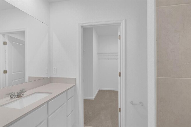 Building Photo - 5428 Meadow Walk Dr