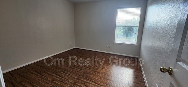 Building Photo - 9710 Fieldbloom Ln