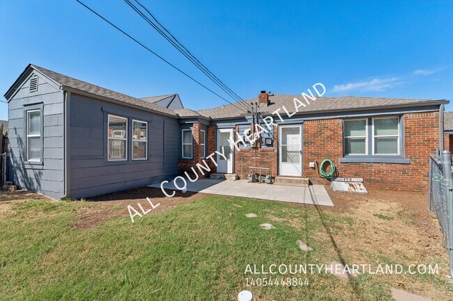 Building Photo - 1118 NW 29th St