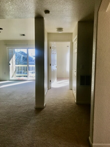 Building Photo - 3210 Boulder Cir