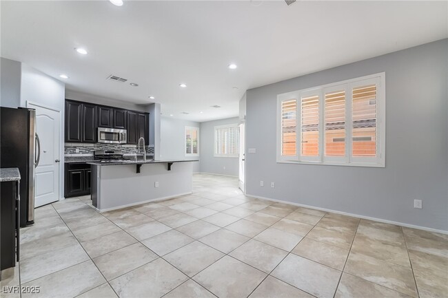 Building Photo - 7607 Peaceful Trellis Dr
