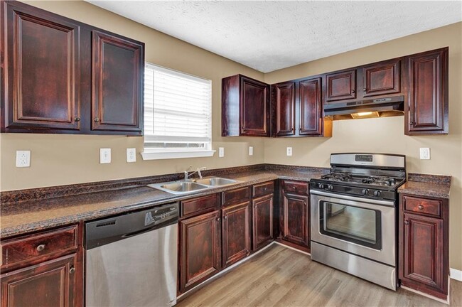 Building Photo - 2628 Patriots Rd