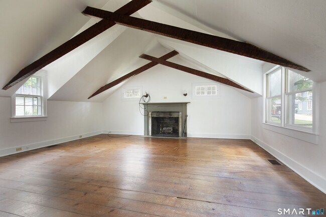 Building Photo - 57 Sharon Rd