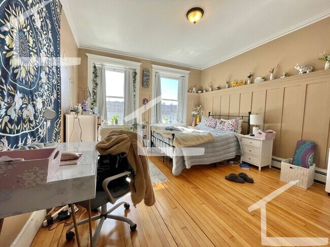 Building Photo - 9/1 Renovated 5BR/2BA near BU, Packard's Corner, Harvard Ave