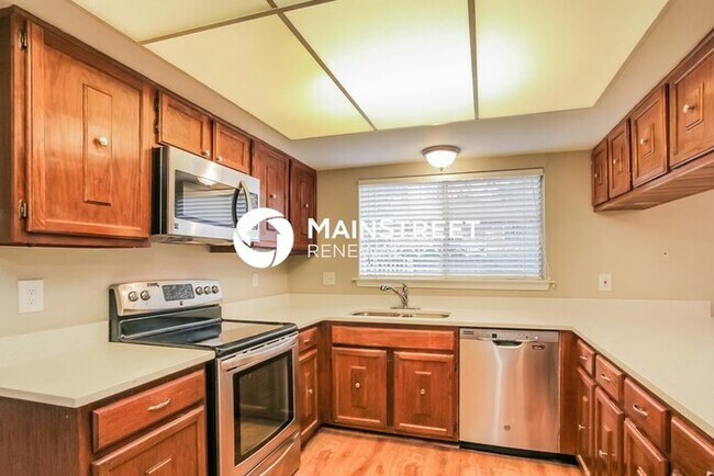 Building Photo - 4 Bedroom Pet-Friendly Home in Spring, TX with Main Street Renewal