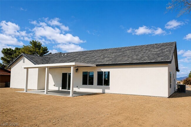 Building Photo - 641 Intrepid St