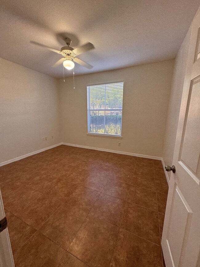 Building Photo - TWO BEDROOM CONDO IN GATED COMMUNITY