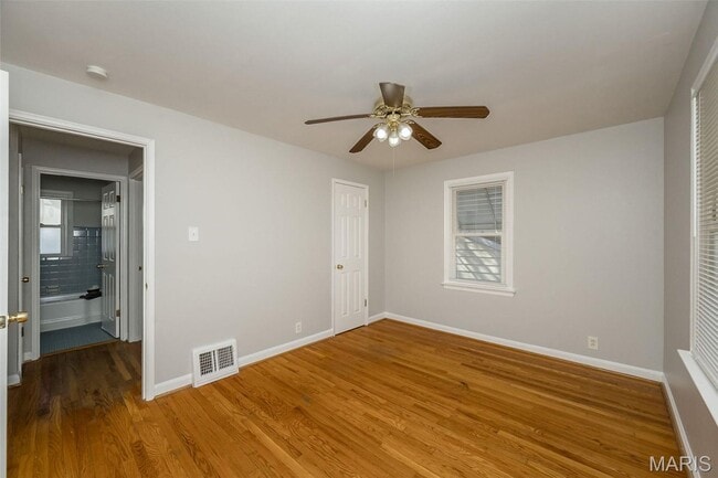 Building Photo - 10217 Cabot Dr