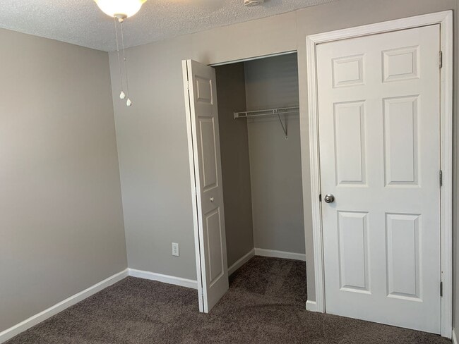 Building Photo - Trendy Renovated Raleigh Townhome In Ralei...